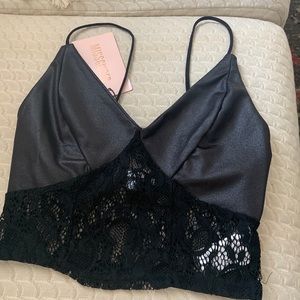 NWT Misguided black crop top, US 4